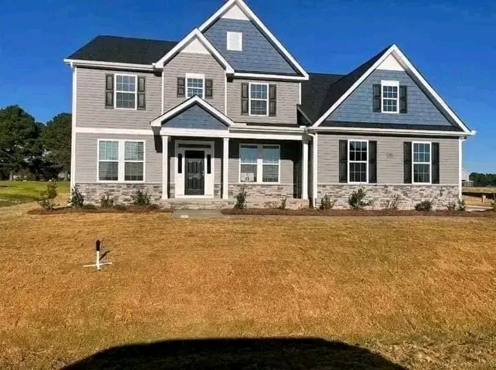 Look who got the keys to their first home 🤩🔑🏠.

Help me congratulate🎈🎉🎊 Mr and Mrs. Wilson on their new home

Thank you  for trusting and believing in our platform, we’re happy that you are benefiting from our platform. Looking forward for your reinvestment 🤗.