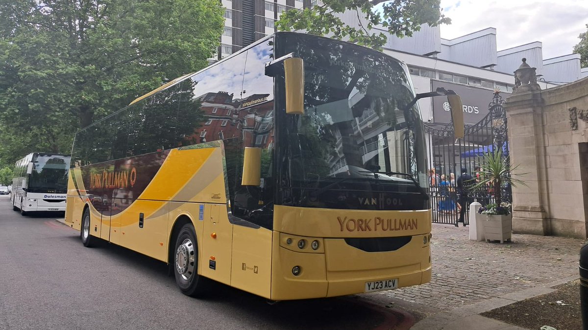 YorkPullmanBus's tweet photo. 🏏Our team took 4 executive coaches from St. Peter's School in York to Lord's Cricket Stadium in London for the Schools T20 Finals Day.

In the boys final, St. Peter's School emerged victorious and brought the cup back to York! A superb achievement!👏

#Cricket #York #YorkPullman https://t.co/CIipLOyYXo