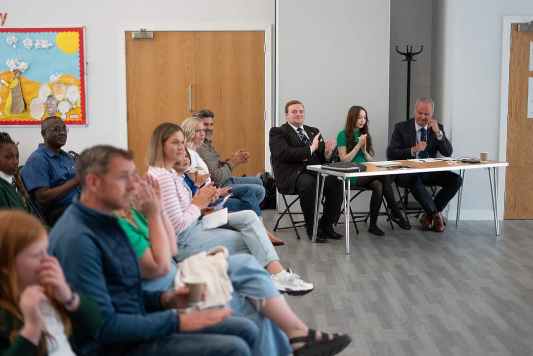 MeadeJordan's tweet photo. Honoured to be a judge at final of the @AletheiaAT Speaking Competition held at @StGsGravesend. It was incredibly inspiring to hear the students make their speeches. Everyone who took part should be so proud and thank you to the Trust for organising a brilliant day! 👏 https://t.co/eULlwSaU90