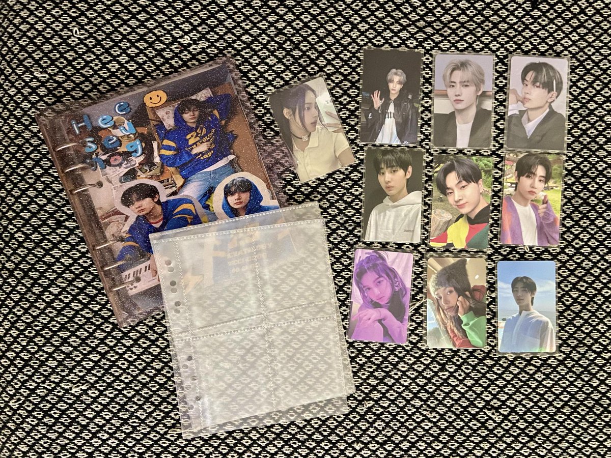 dobby_donut's tweet photo. wts lfb | Helping my friend •enhypen and nj pcs take all for only 800 php (payo 775) with free Hee Binder(have another binder for option) 

√ MINT CONDI

✧･ﾟ: *✧･ﾟ:*

Loc: South Caloocan Metro Manila
Mop: J&amp;T or Lalamove for sdd https://t.co/GCIBdHGQjl