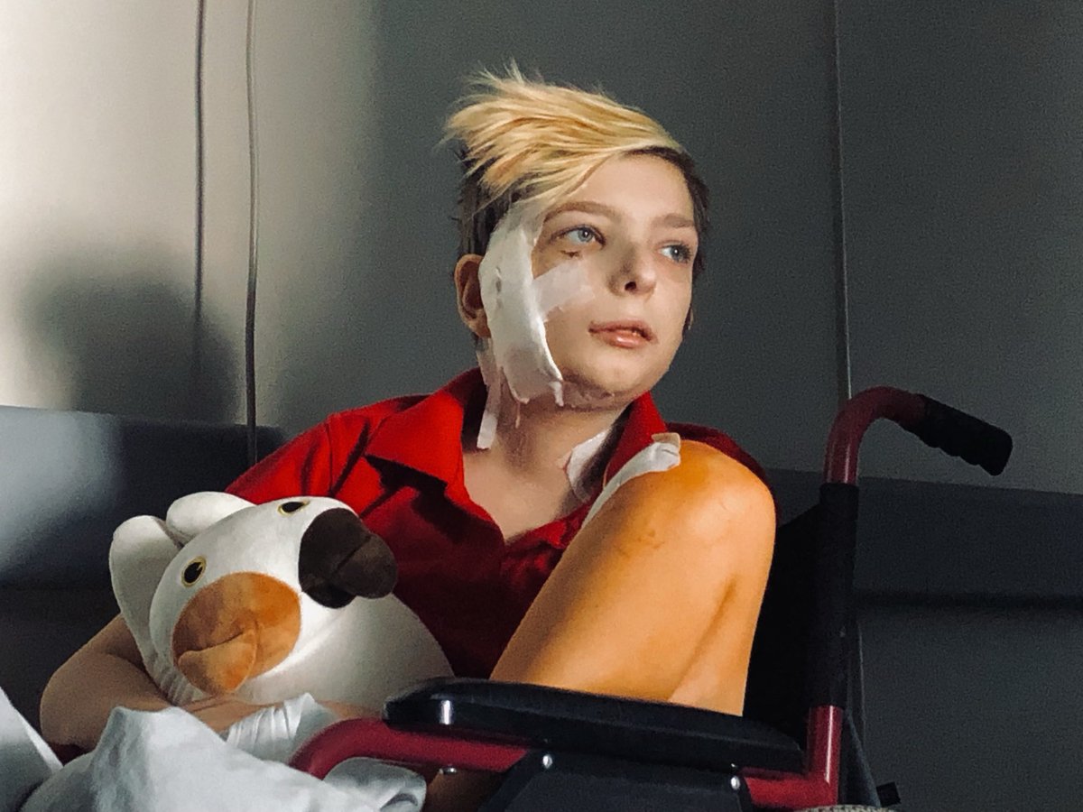 Cândida Pinto (@candidapinto__) on Twitter photo Foi ontem destruído por um ataque russo, o hospital pediátrico de Kiev onde conhecemos Vova em Março de 2022. Era o melhor hospital para crianças na Ucrânia. #ukraine #war <a href="/info_ara/">David Araújo</a> Foi ontem destruído por um ataque russo, o hospital pediátrico de Kiev onde conhecemos Vova em Março de 2022. Era o melhor hospital para crianças na Ucrânia. #ukraine #war <a href="/info_ara/">David Araújo</a>