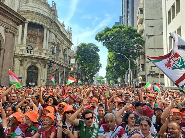 mk40ncl's tweet photo. Nós não vamos cair e ainda vamos Copar 🏆🇮🇹. https://t.co/VBYZ4F0YL6