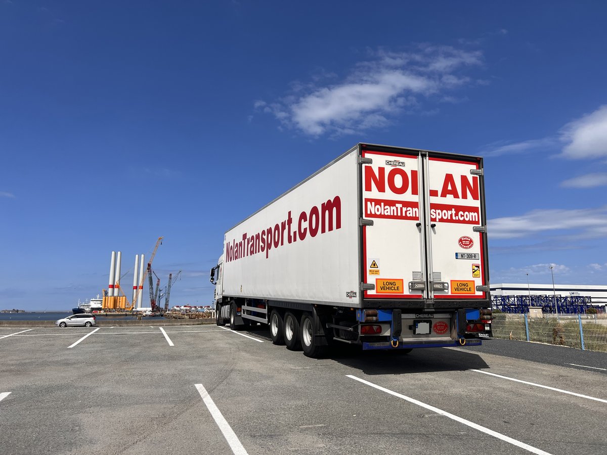 NolanTransport's tweet photo. Ready for the journey! 🌍 Nolan Trailer loaded and set to roll from Cherbourg, keeping it fresh all the way

#Cherbourg #Refrigerated #KeepingItFresh #MovinOn https://t.co/lnN9iRB3OG
