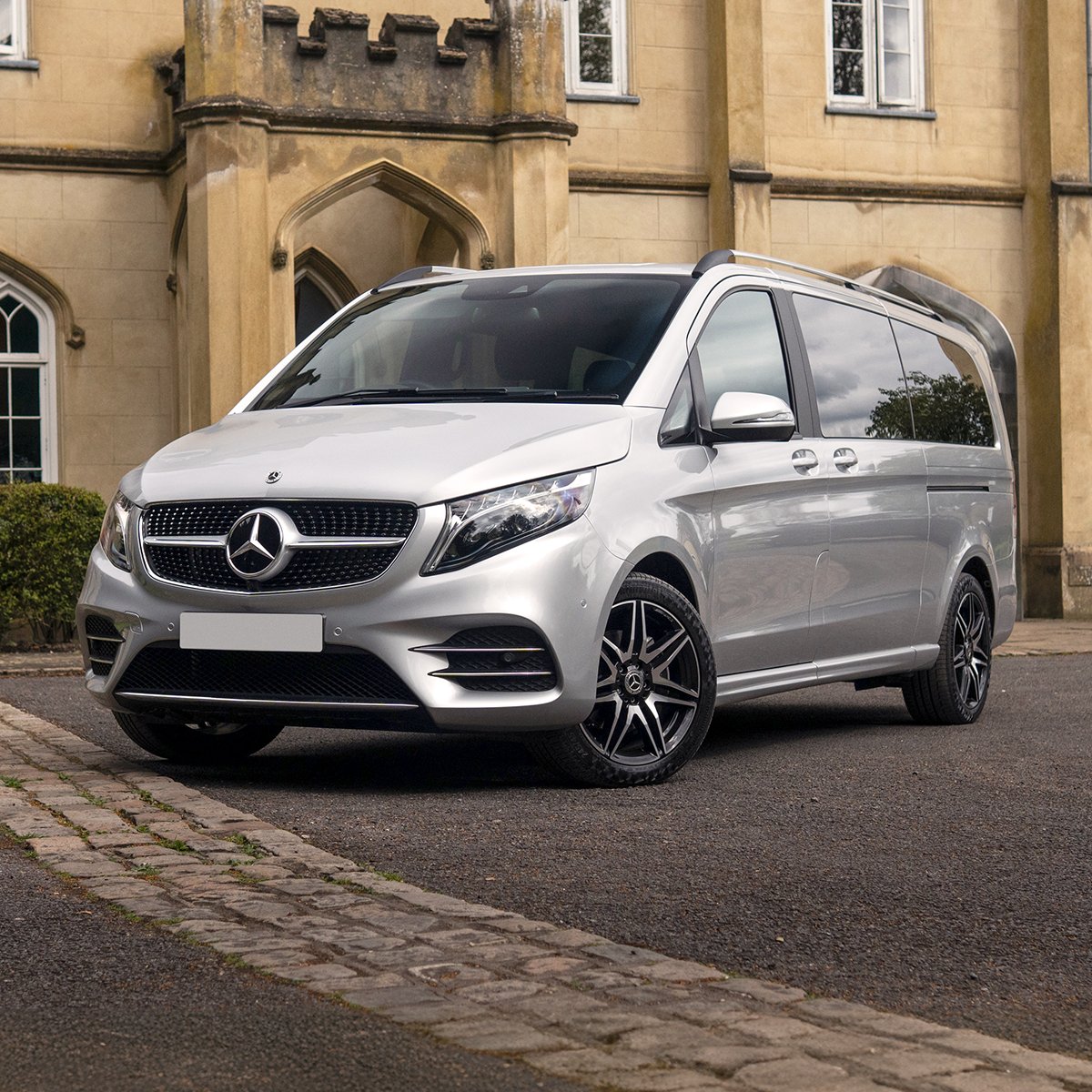 Avis Prestige UK tweet media