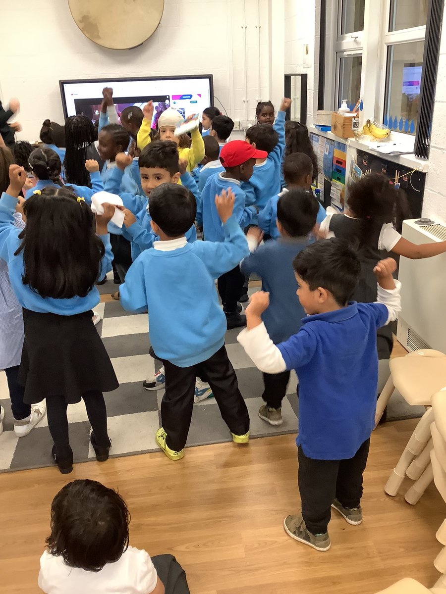 GaskellEyfs's tweet image. Nursery have been enjoying listening to different genres of music from around the world and talking about which country the music comes from and the festivals where we might hear it. 
Today was Bollywood .@GaskellPrimary @GaskellHistory @GaskellPshe @ExploreGaskell