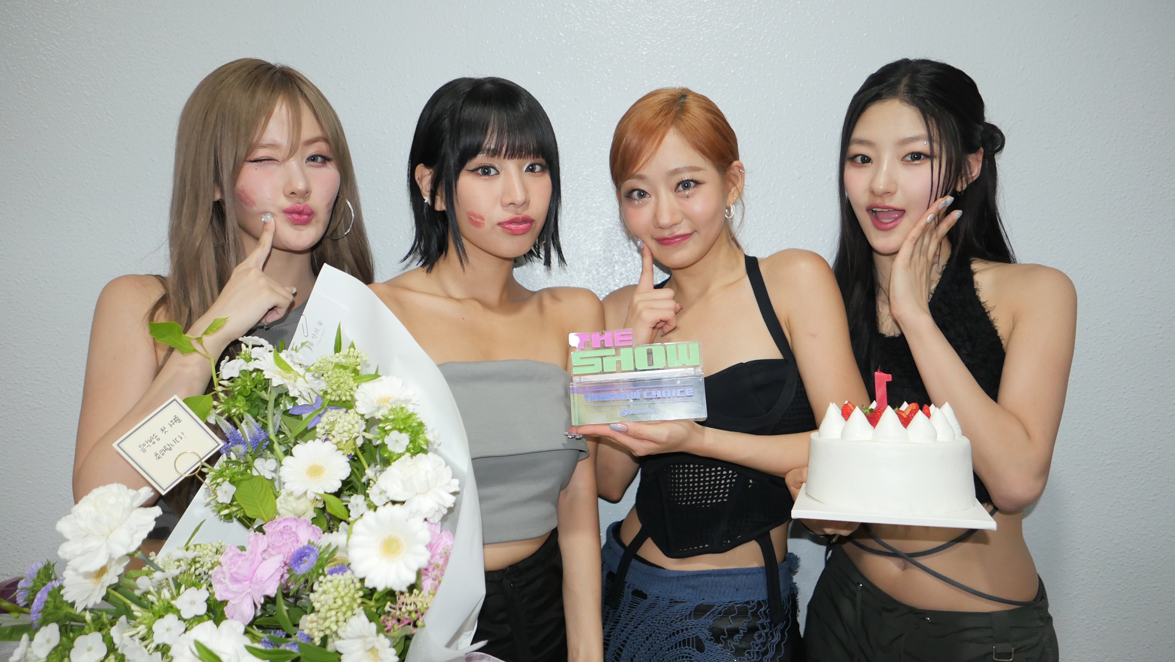 GSCxEigasAA0vwW?format=jpg&name=4096x4096