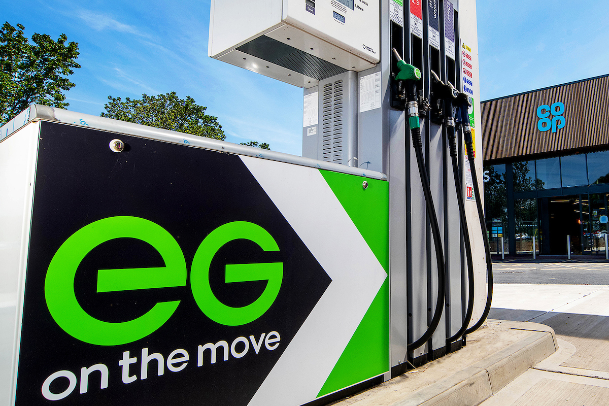Fuelling #franchise convenience store #growth on forecourts - Franchise agreement signed with <a href="/Coopuk/">Co-op</a> &amp; petrol forecourt business, EG On The Move - First new store launching in #Doncaster this week..
#Convenience #Retail
You can read more here: co-operative.coop/media/news-rel…