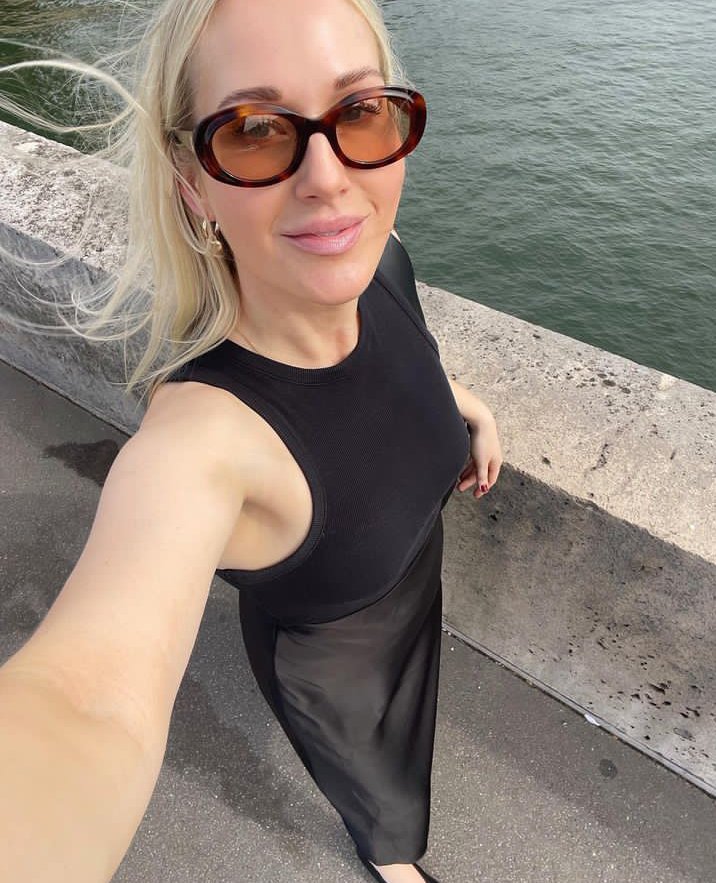 justdera_'s tweet photo. Bonjour Paris 💋 https://t.co/UPlUt9wxYl
