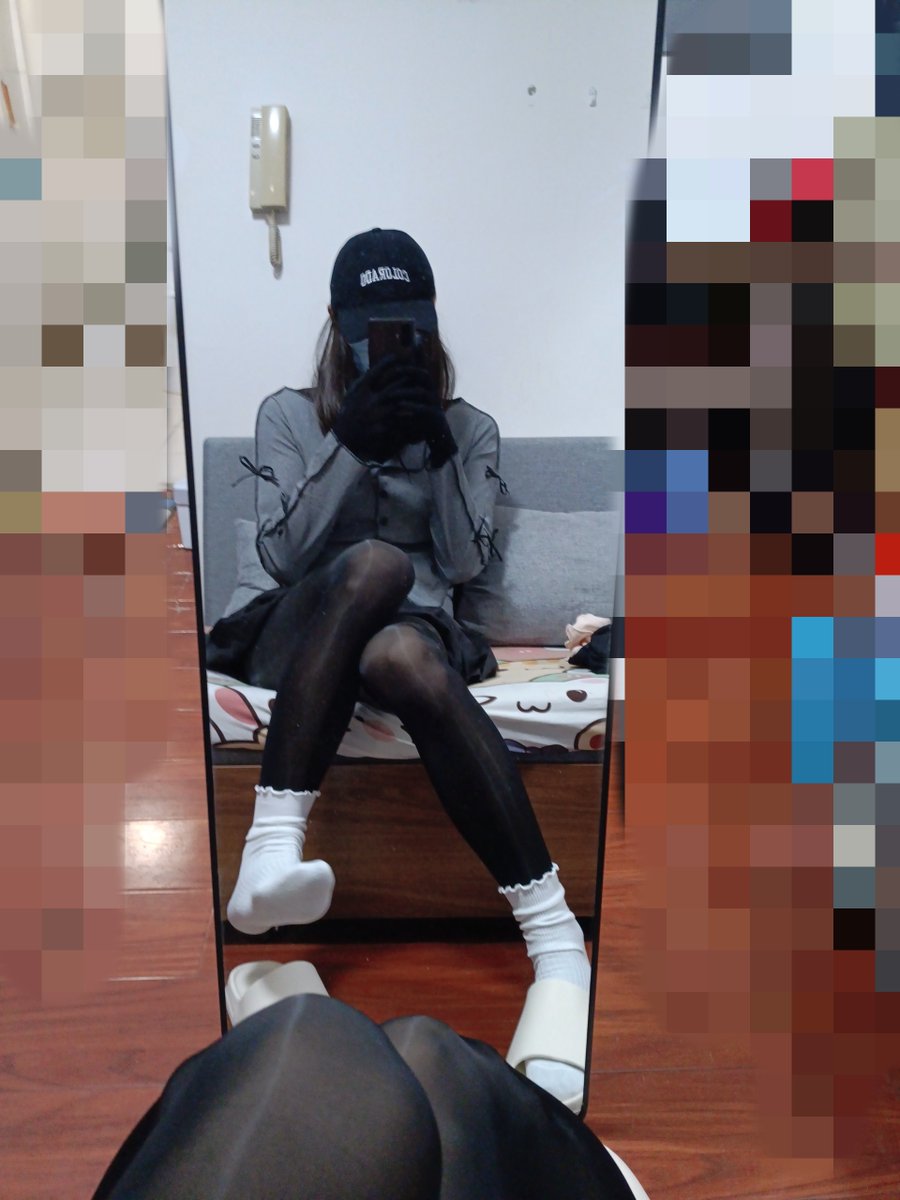abc16442996's tweet photo. 踩 #伪娘 #白袜 #原味 #恋足 https://t.co/R5Bgo5Xygb