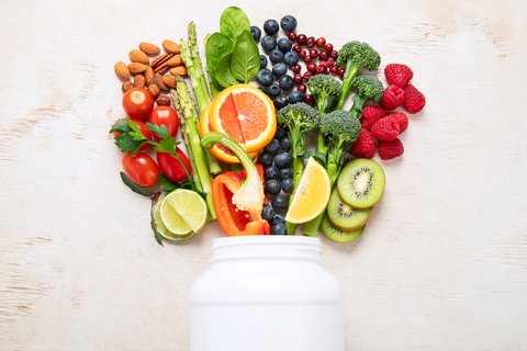 Vitamin C is obviously extremely important for our overall health and there are 4 key things you can do to improve your levels:

👉Avoid Sugar*

👉Use Vitamin C Supplements

👉Eat Foods High in Vit. C - yellow bell peppers, kiwis, strawberries, broccoli 

👉Boost Glutathione -