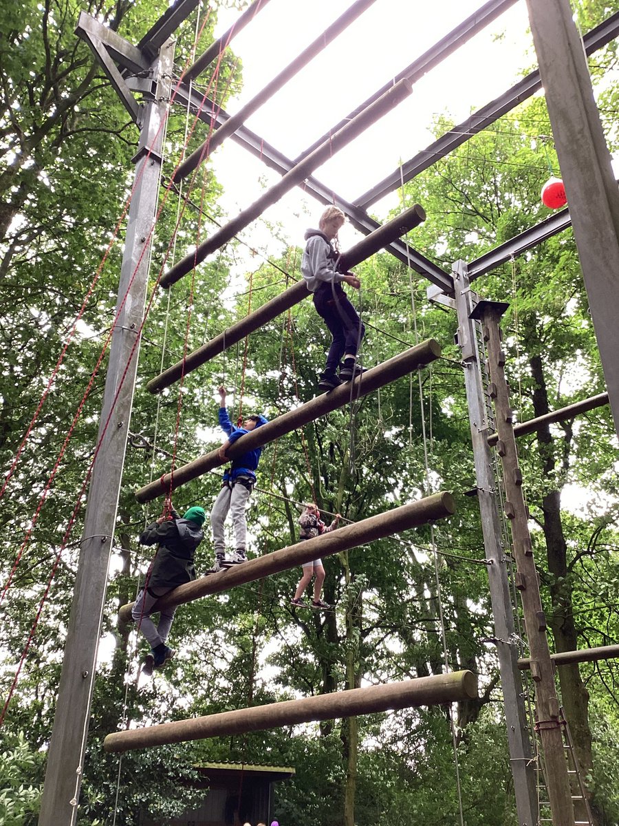 Miss Aspinwall - Year 6 tweet media
