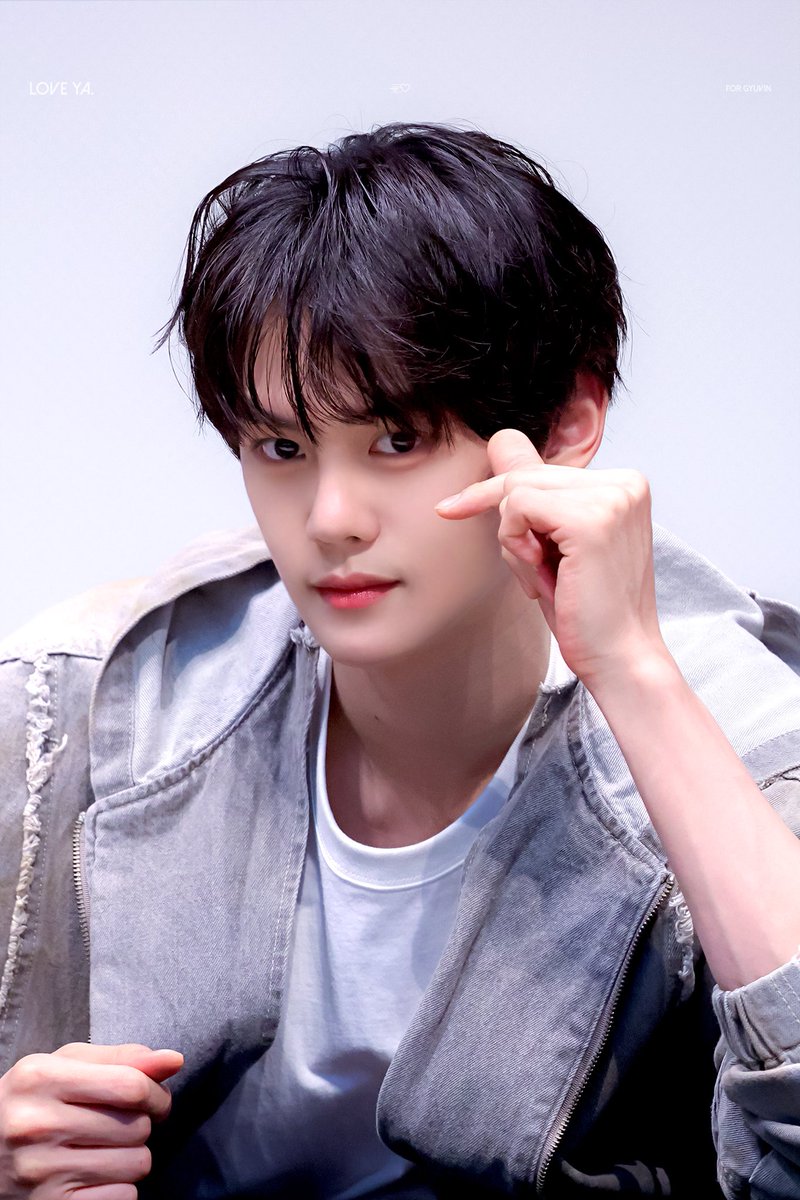 240623 메이크스타
1주년 축하해! I love ya. 

#ZB1_st_Anniversary
#0_1하게_빛날_너와나
#김규빈 #KIMGYUVIN #ギュビン 
#제로베이스원 #ZEROBASEONE #ZB1