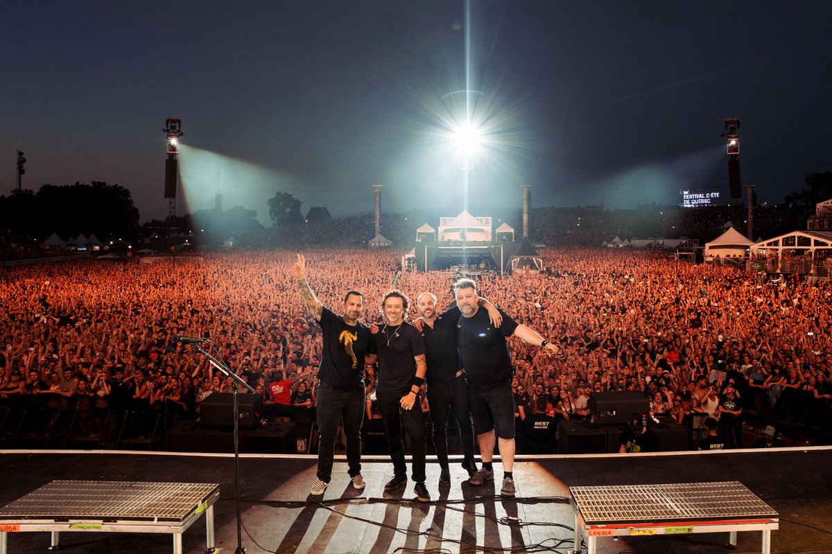 riseagainst's tweet image. Thank you for having us, Québec! | @festivaleteqc 

📷 @francescaludikar