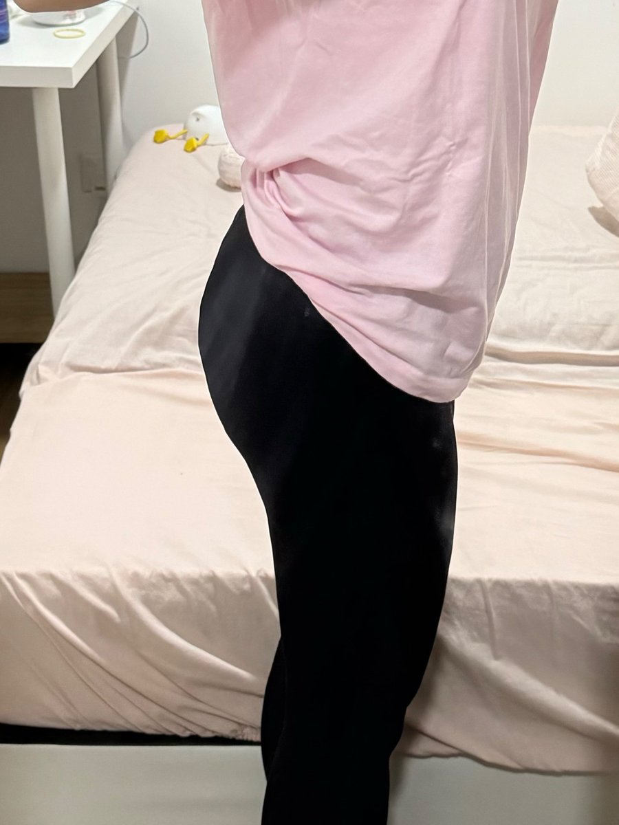 哇哈哈 最近种草的提臀裤 谁能想到被上班压平了的屁股也能有春天

而且居然还有男款 🤪

#屁股 #打屁股