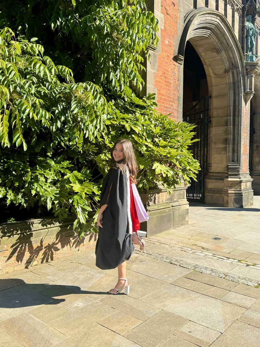 abby3271's tweet photo. Dr Abby Collins MBBS🥳 https://t.co/YQ66RyVCuR