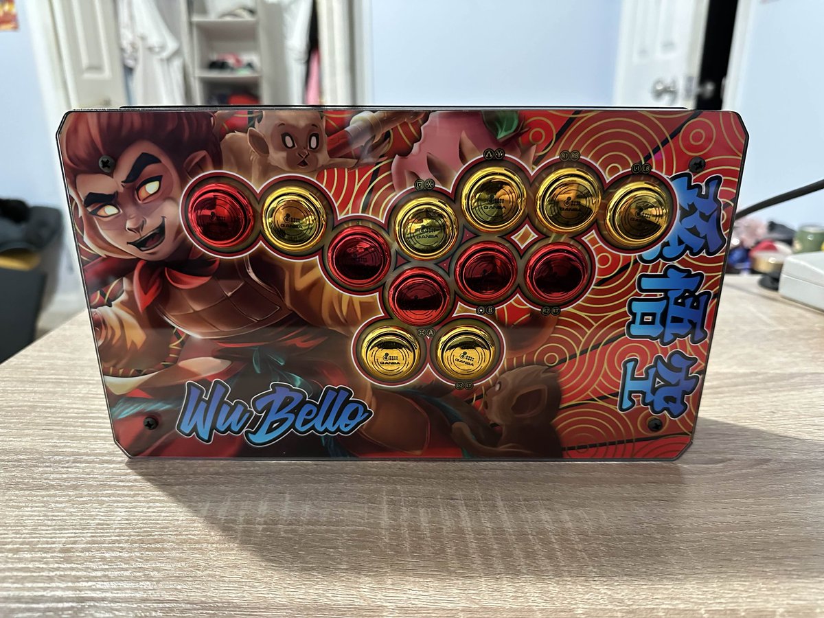 frza_art's tweet photo. The WuBello Monkey King #MiniDub is complete
I'm so stoked for how this one came out
It's too clean with the metallic buttons.
Case & Print : @jonyfraze
Get your own at https://t.co/6N9zd8TSSL
#4tw #jonyfraze #fightstickart #minidub #6gawd https://t.co/V7fKhF2pd0