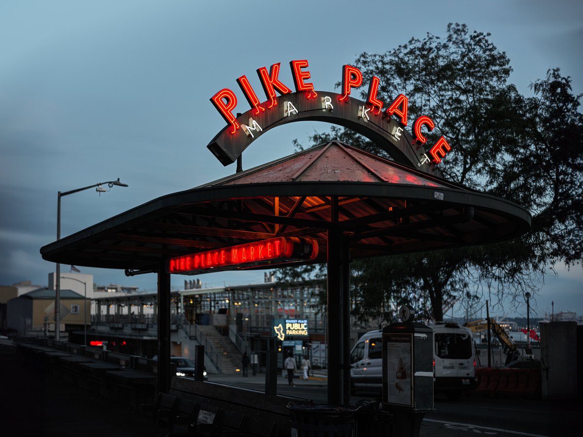ManiNoroozi's tweet photo. Pike Place Market, Seattle, WA
#hasselblad #55mm #x2d #x2d100c #55v #Seattle #pikeplacemarket https://t.co/tNEPCYvXuK