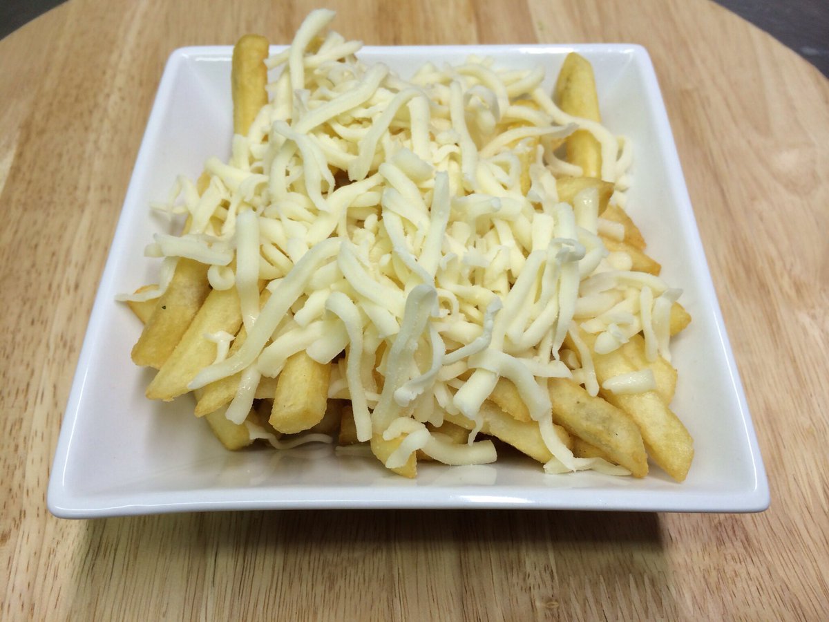 Nanny Ellie tweet media