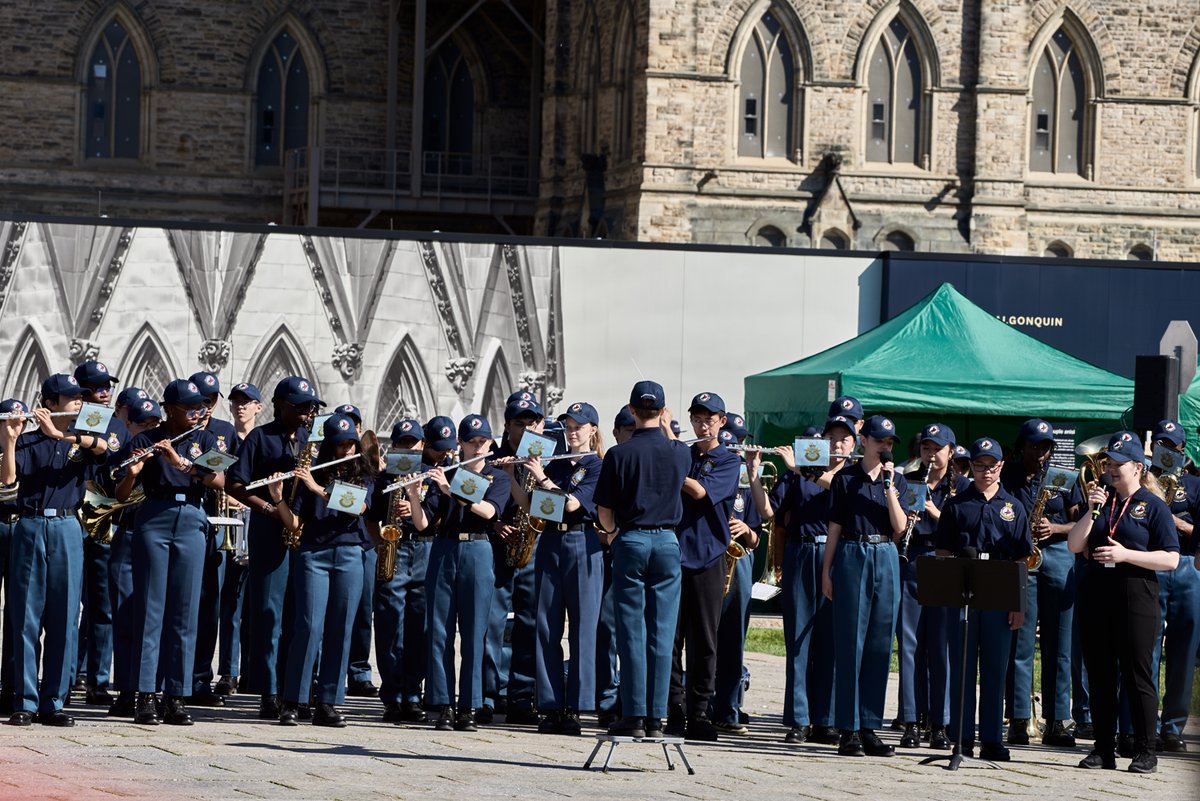 aidan_thatcher's tweet photo. The 75 &amp; 742 Air Cadets Squadrons Band Programs performing on Parliament Hill on Canada Day.

July 1st, 2024
Ottawa, Ontario, Canada

•

•

•
©Aidan Thatcher 2024 https://t.co/ETvggg5xYO