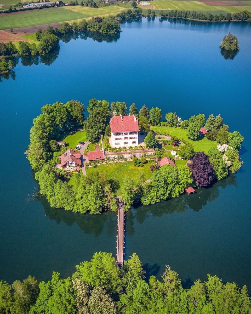 Explore The World tweet media