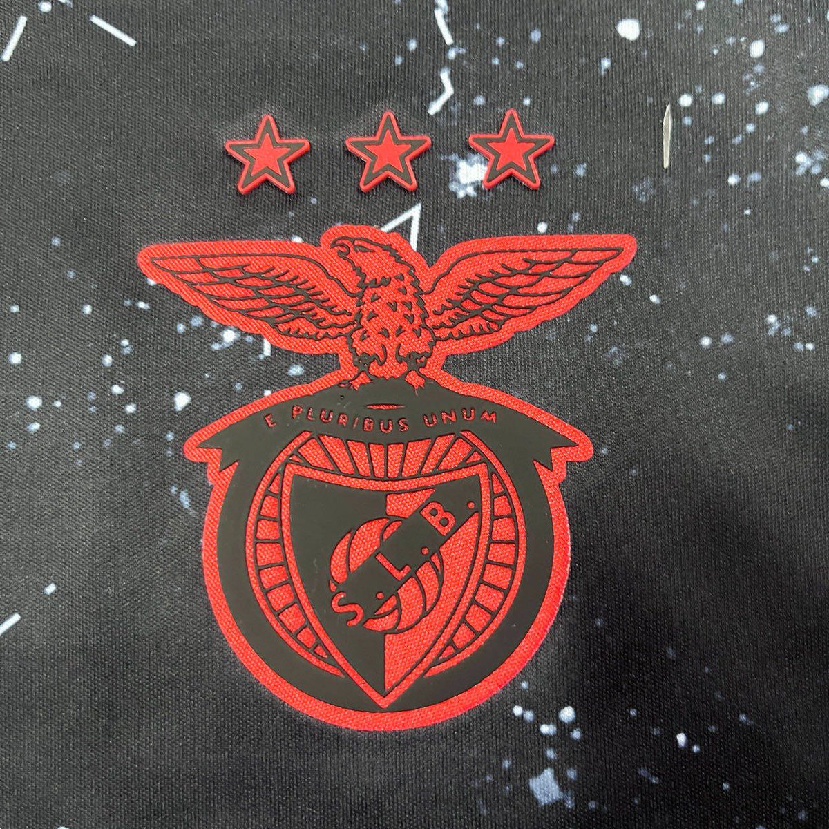 Camisola Secundária Benfica 24/25 já disponível 🔥