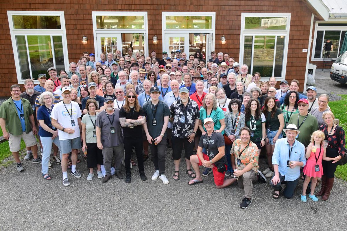 RthompsonMusic's tweet photo. RT kicked off day 1 of Frets &amp; Refrain camp yesterday. Looks like it’s going to be a great week of songwriting and collaboration! https://t.co/xGwSvvQctI