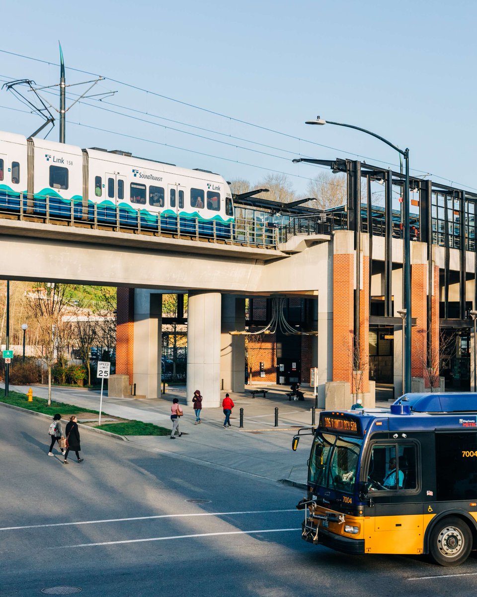 SoundTransit's tweet image. Hey #Everett! Sound Transit is headed your way! A new update on potential station locations for #EverettLinkExtension is live at ow.ly/i74s50Ss93A