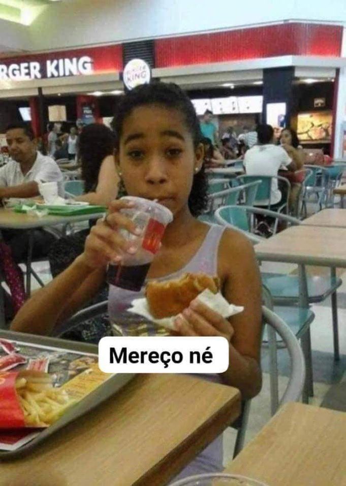 ultradarkest's tweet image. salário caiu na conta = ir pra casa de uber