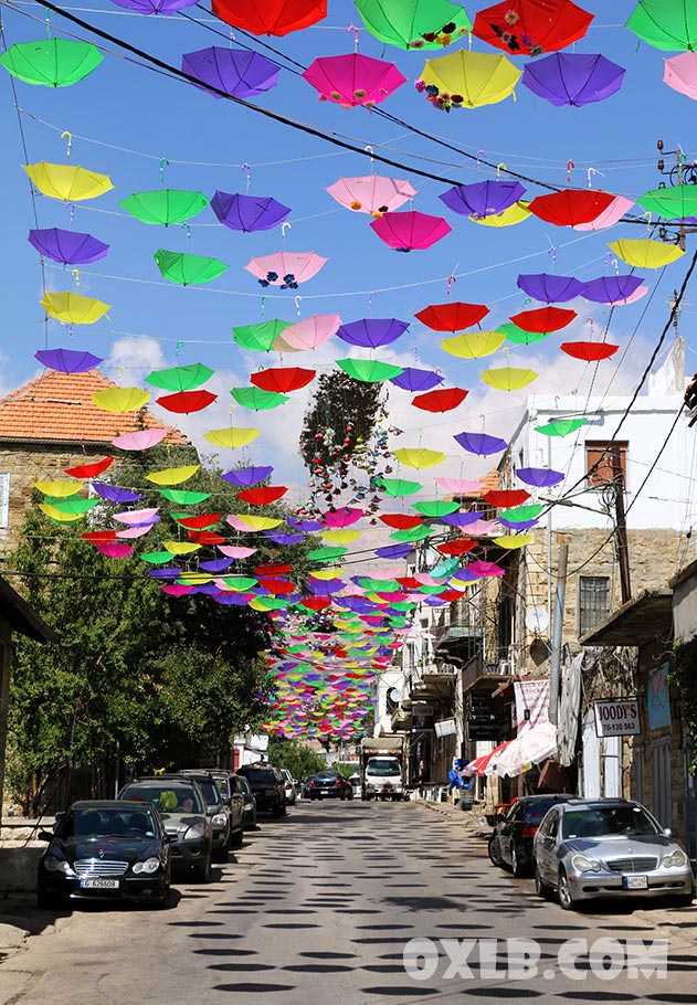 onefineart's tweet photo. The lovely old souk of Hasroun with Umbrellas and balconies... https://t.co/wJMGaHSaZP
#lebanon #oldsouk #hasroun #umbrellas #balcony #discoverlebanon #livelovelebanon https://t.co/0RLOJ4Qe4l