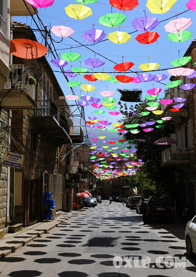 onefineart's tweet photo. The lovely old souk of Hasroun with Umbrellas and balconies... https://t.co/wJMGaHSaZP
#lebanon #oldsouk #hasroun #umbrellas #balcony #discoverlebanon #livelovelebanon https://t.co/0RLOJ4Qe4l