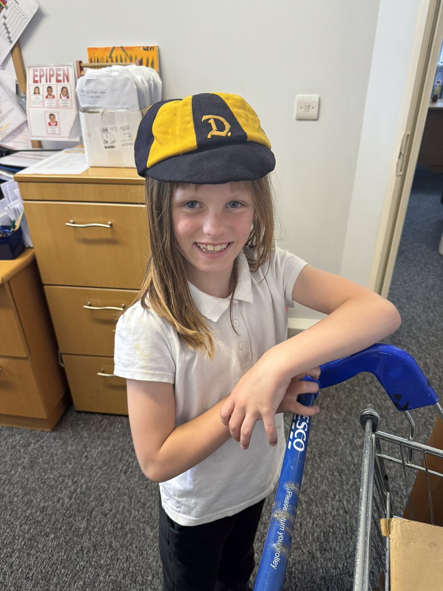 One Mr Logan tweet media