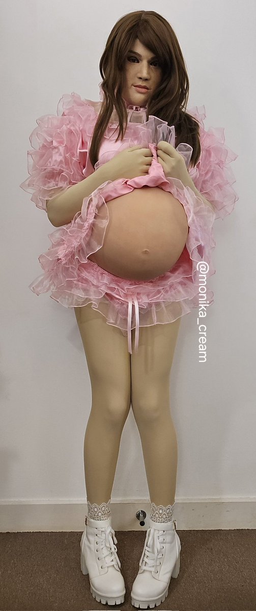 Preggo doll 🤰💝