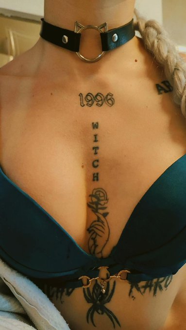 Nos vemos en una horita en @amateur_tv para ver el partido en un bar y acompa&ntilde;ada👀, por cada gol un flash<a class="tags" target="_blank" title="On Twitter" href="/?out=eyJ0eXAiOiJKV1QiLCJhbGciOiJIUzUxMiJ9.eyJpYXQiOjE3MjE1NDEwMjcsImlzcyI6InR3cG9ybnN0YXJzLmNvbSIsIm5iZiI6MTcyMTU0MTAyNywiZXhwIjoxNzUzMDc3MDI3LCJyZWRpcmVjdF91cmwiOiJodHRwczovL3R3aXR0ZXIuY29tL2FtYXRldXJfdHYifQ.2yzgEHc4F67bxOx29miJy_vcHPS9IvCDa5pjC-U_8baVQoVAVmWVVvczYA-HvnXxVI7gGI2rtQXZeOr1dmjXng">@amateur_tv</a><a href="/tag/cam4"class="tags"><span>#cam4</span></a><a href="/tag/prideparty"class="tags"><span>#prideparty</span></a>