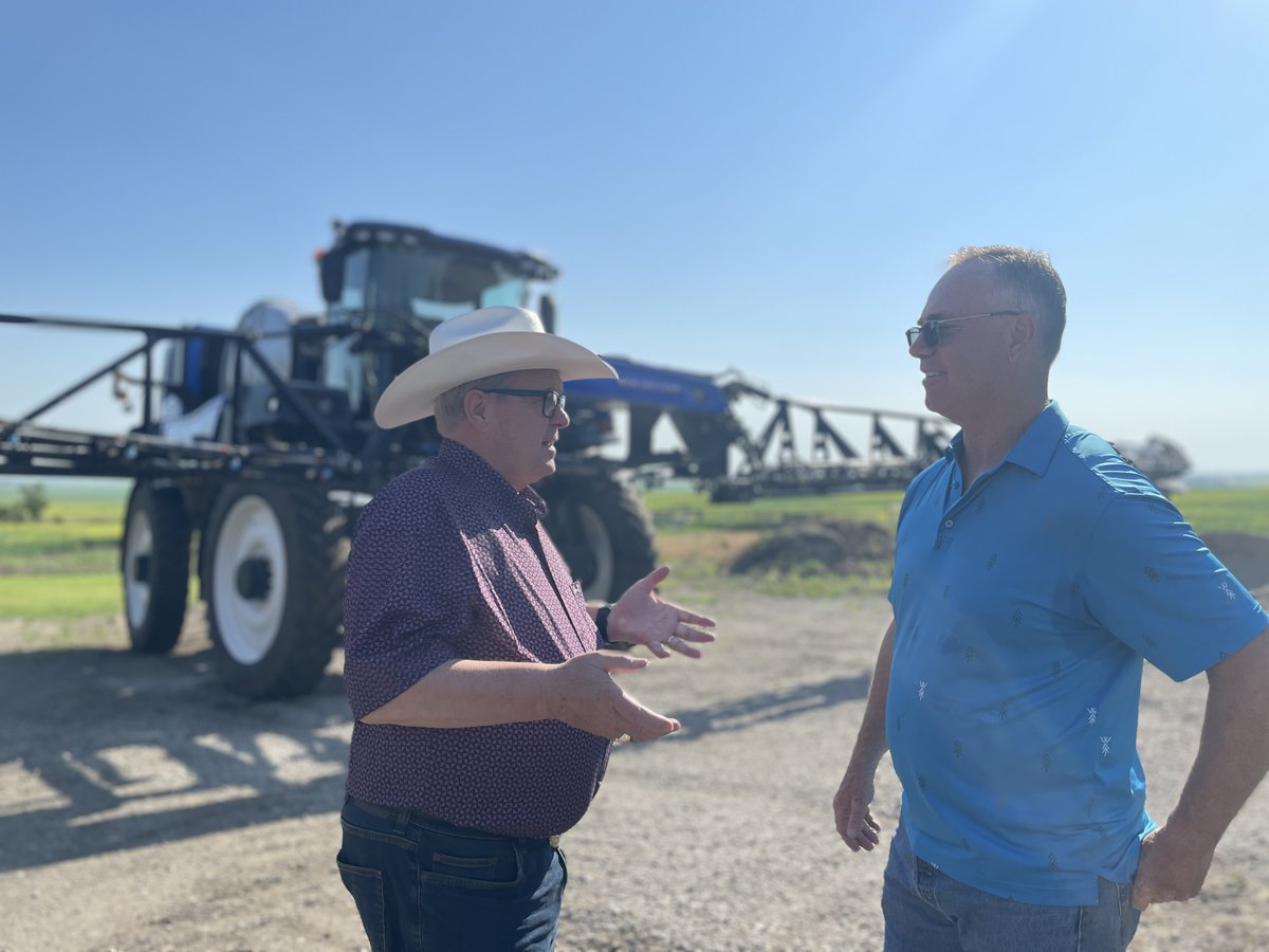 Lawrence MacAulay tweet media