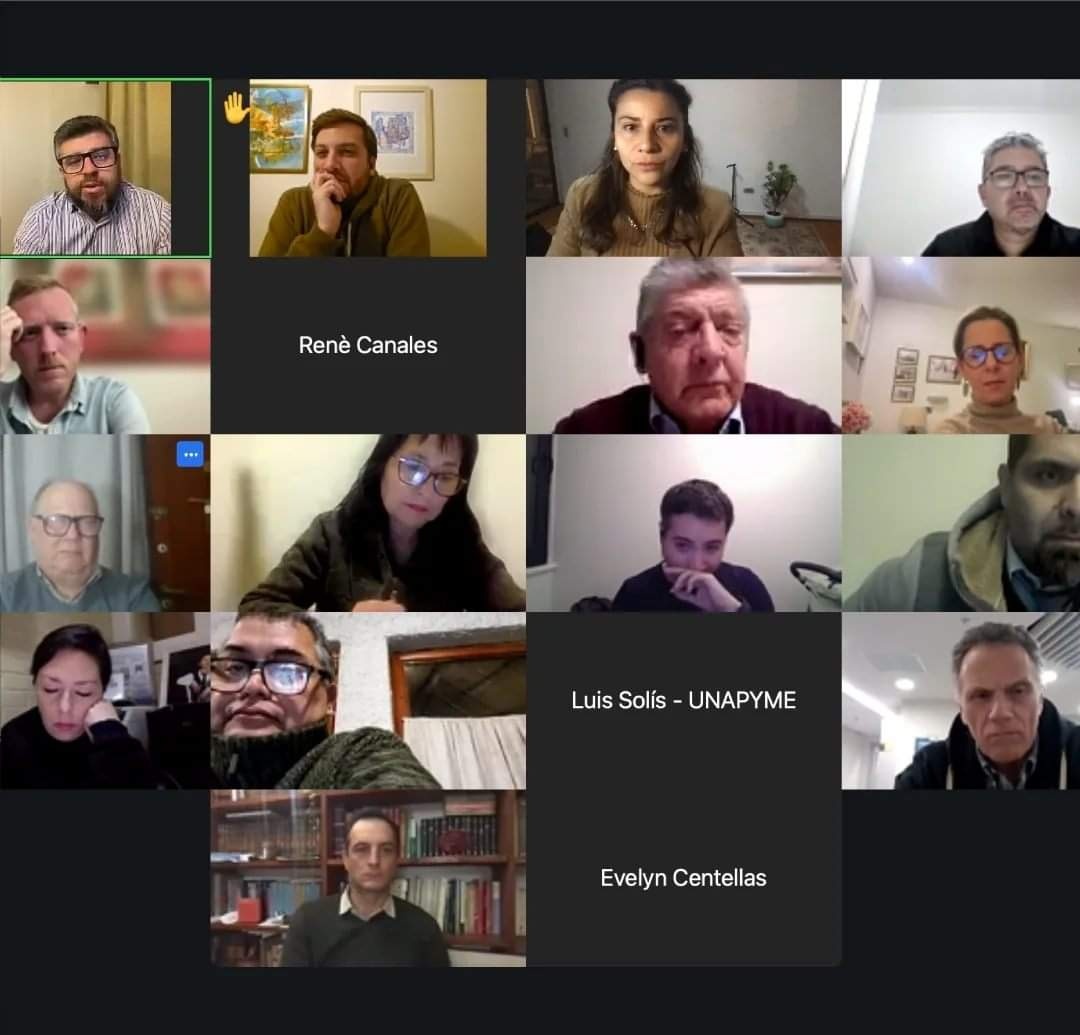 📷Nos reunimos con representantes de <a href="/UnapymeChile/">UNAPYME EMT</a>, <a href="/conadecus/">CONADECUS</a>, <a href="/conapymechile/">CONAPYME Confederación de PYMES de Chile</a>, y <a href="/fechipan/">fechipan</a>, entre otr@s representantes de Pymes, para abordar preocupante alza de las cuentas de la luz 💡, y discutimos propuestas que permitan enfrentar dicha situación.