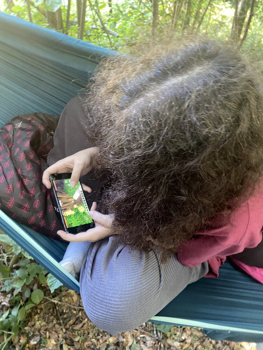 Elle peut pas s’en empêcher