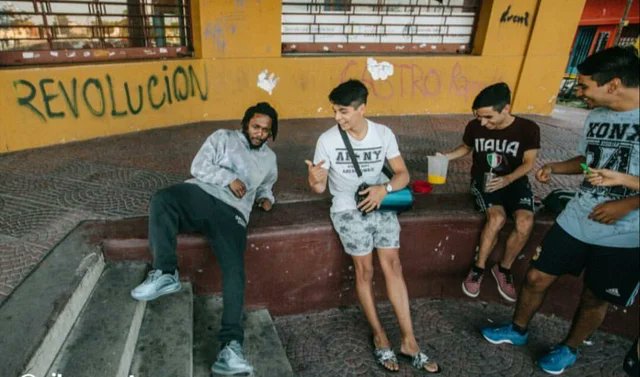 - Menciona a Argentina en una de sus canciones 
- Es fanático de Messi y expresa su admiración en una canción 
- Prefirió conocer La boca antes que Recoleta
- NO LE GUSTAN LOS MENORES DE EDAD