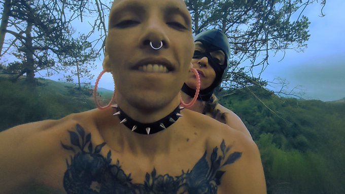 Hi loves! My friends DSimone and Sua has now a hot video in the woods, available in their onlyfans! https://t<a href="/tag/xhamster"class="tags"><span>#xhamster</span></a>