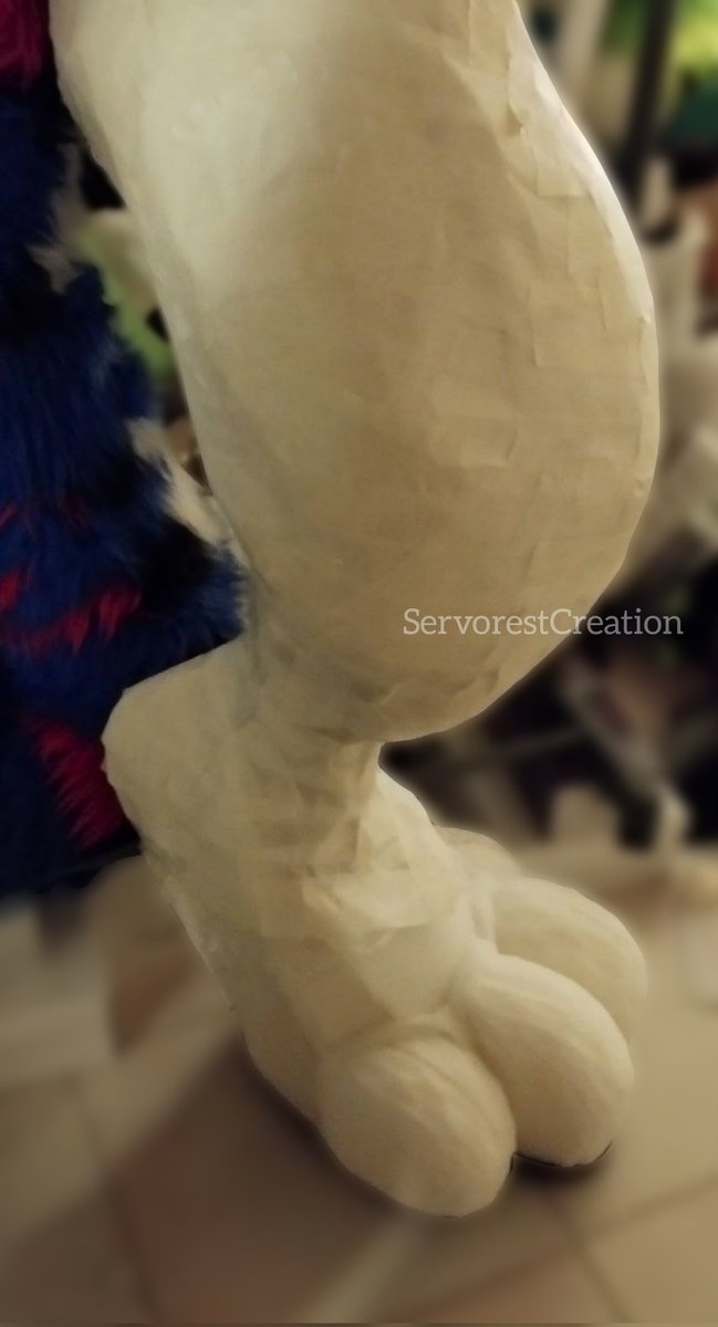 Servorest's tweet photo. Finally I can give you updates on this commission!! 
First bodysuit on commission and second ever that I do!!🌹
#fursuitmaker #costumemaker #fursuit #cosplay #wip #fursuitwip #workinprogress #commission #fursuitcommission #digitigrade #digitigradefursuit #paws #feetpaws #bodysuit https://t.co/BB9VX6oK6C