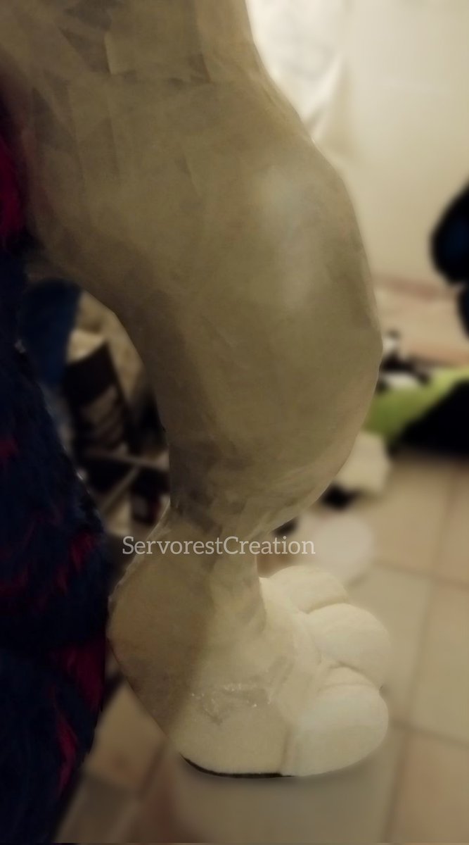 Servorest's tweet photo. Finally I can give you updates on this commission!! 
First bodysuit on commission and second ever that I do!!🌹
#fursuitmaker #costumemaker #fursuit #cosplay #wip #fursuitwip #workinprogress #commission #fursuitcommission #digitigrade #digitigradefursuit #paws #feetpaws #bodysuit https://t.co/BB9VX6oK6C