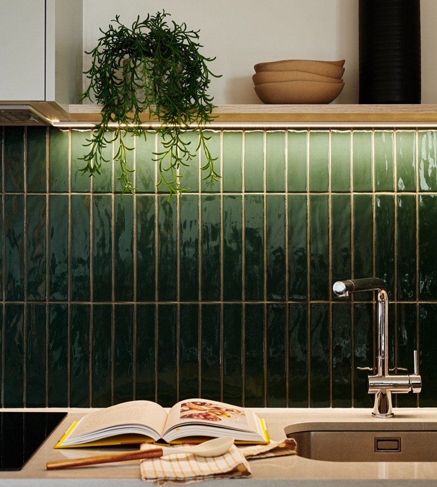 UncleLiving tweet media