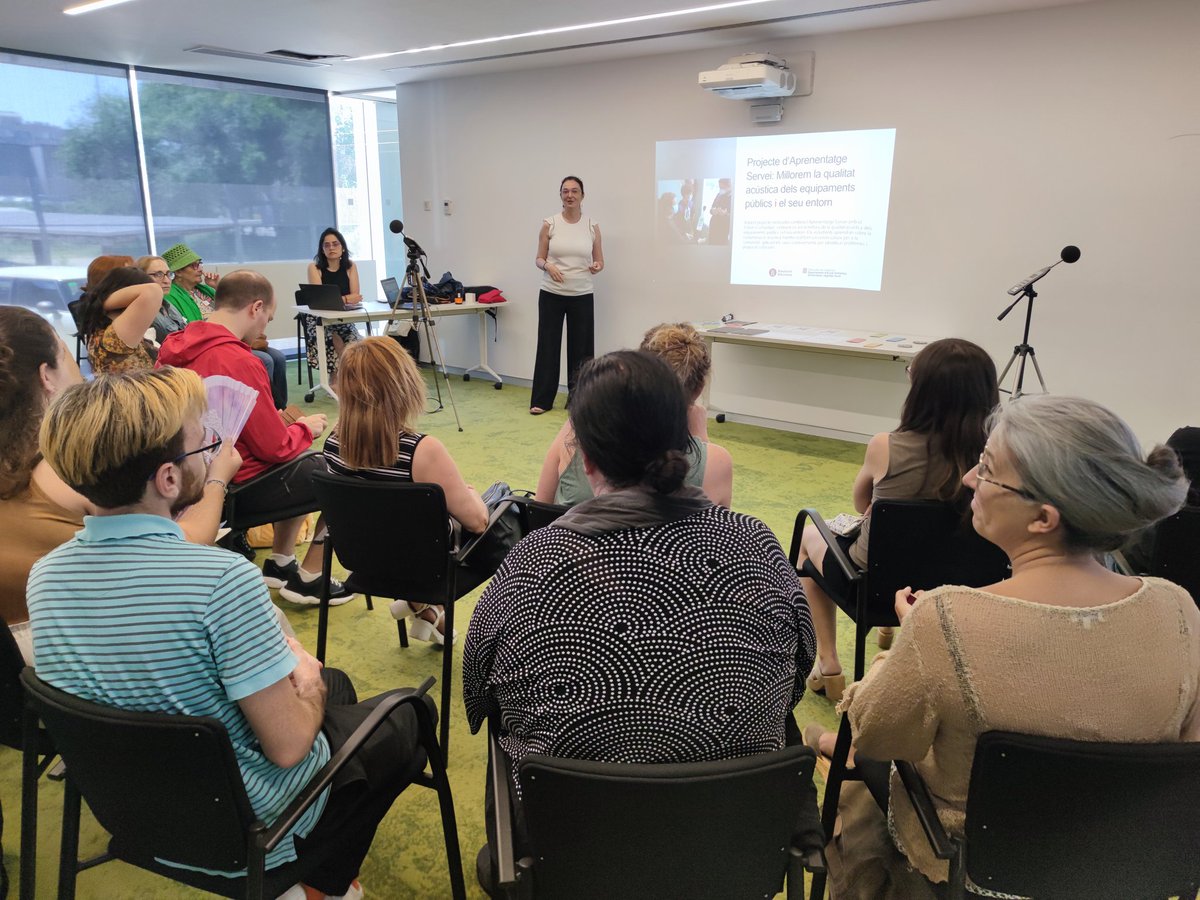 Edu_Puig's tweet photo. Avui amb la comunitat educativa, presentem les nostres propostes pedagògiques al voltant de la contaminació acústica #soroll en les Jornades de Salut Planetària, Democràcia i Drets Humans @accioclimatica @educaciocat @recercauniscat @SciencefChange @sound_collect https://t.co/Yqxj3Ai7yo