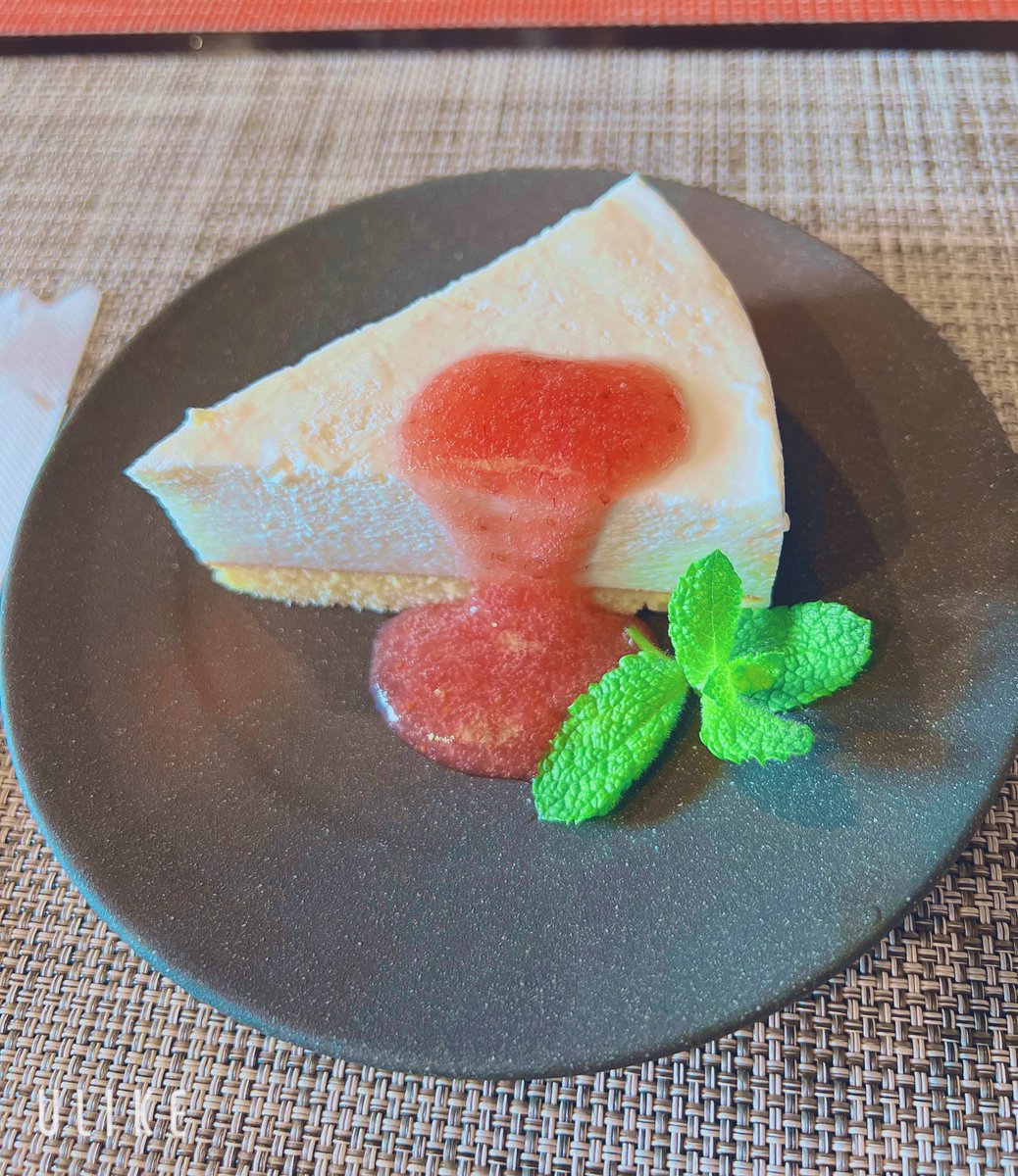 利用者さんがこの前自分の為に一生懸命育てたきゅうりをくれたからお礼にケーキ食べてきた🍰😋
美味しかったね☺️✨