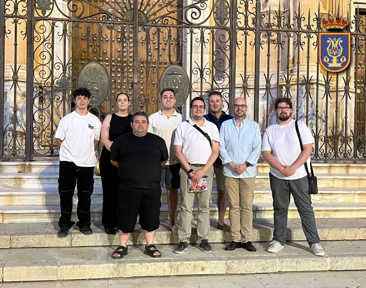 BMAngelesGR's tweet photo. 🔴 MAGNA MARIANA🔴
- GUADIX -
En la tarde de ayer una representación de nuestra Banda viajó a la ciudad de Guadix para perfilar y conocer todos los detalles junto a @HdadObediencia de cara al próximo 14 de septiembre en el que acompañaremos a M° Stma. del Mayor Amor. https://t.co/Yk8Ks51B4K