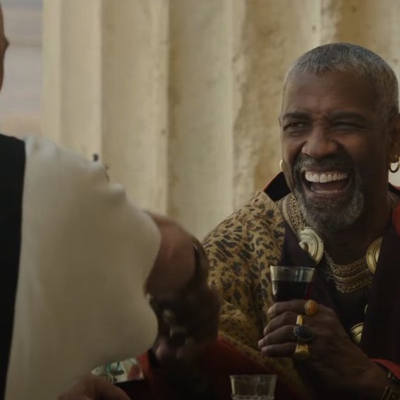 Gladiator 2 even got the textbook Denzel million-dollar grin and dap-up? oh Ridley is COOKIN'