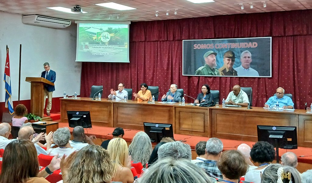 MorontaDr's tweet photo. Inicia en La Habana, #Cuba 🇨🇺, II Reunión Nacional de la Sociedad Cubana de Salud Pública. 
Evento para conmemorar los 50 años de su fundación. Intercambio entre profesionales del @MINSAPCuba para continuar defendiendo la salud y la vida. #CubaPorLaVida
#LatirAvileño https://t.co/WIAfMW4QDg