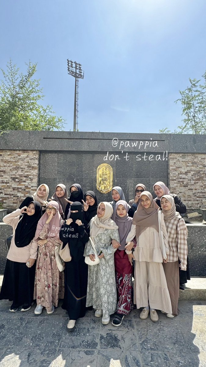 pawppia's tweet photo. HALO TEMEN-TEMEN SEMUA APA KABAR >__< 🌷🩷 maaf yaah aku habis inactive lumayan lama (｡;＿;｡)💔 as an apology, aku mau setor kabarrr ❕❕  bahwa aku sudah selesai ujian dengan baik YIPPIE YAYYYY☀💛🤩 and here's some pics of my life update! 🫡🫡 https://t.co/ff8mTjlmDq
