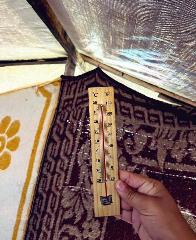 BakerElhassan's tweet image. Temperature in the tent in #gaza reach’s 50 degrees 
#help_gaza