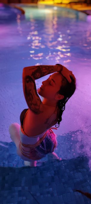 Hier je suis all&eacute;e au spa avec les copines @LyiaZiggy et @Mila_Mariany c'&eacute;tait trop bien, je me sens<a class="tags" target="_blank" title="On Twitter" href="/?out=eyJ0eXAiOiJKV1QiLCJhbGciOiJIUzUxMiJ9.eyJpYXQiOjE3MjEwMTAzNDYsImlzcyI6InR3cG9ybnN0YXJzLmNvbSIsIm5iZiI6MTcyMTAxMDM0NiwiZXhwIjoxNzUyNTQ2MzQ2LCJyZWRpcmVjdF91cmwiOiJodHRwczovL3R3aXR0ZXIuY29tL0x5aWFaaWdneSJ9.C4O9PnmNj9AKliu9bHkj3YeExURvY9UOn40IOcAvcdXZqJng5HTEJCK-_zGB-hxpuyjmpxdSrvqOO-1Y1pcnXw">@LyiaZiggy</a><a href="/tag/elections"class="tags"><span>#elections</span></a>