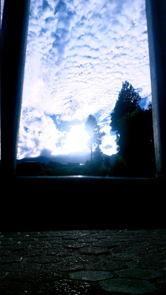 raindexg's tweet image. Beautiful #samsunga52s #photographers